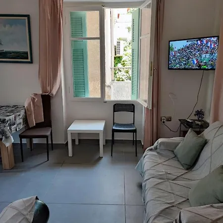 Appartamento ευχάριστο σπίτι στο κέντρο της πόλης του ναυπλίου.