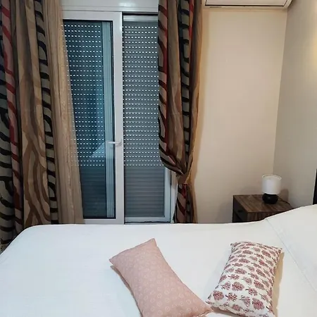 ευχάριστο σπίτι στο κέντρο της πόλης του ναυπλίου. *