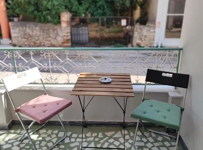 ευχάριστο σπίτι στο κέντρο της πόλης του ναυπλίου. *