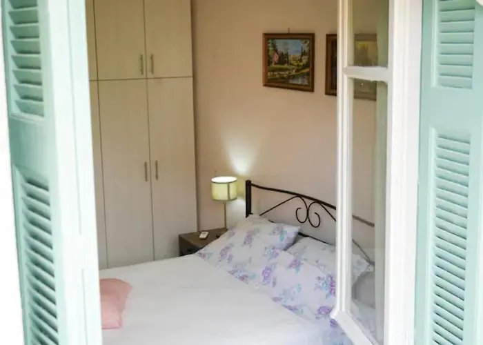 ευχάριστο σπίτι στο κέντρο της πόλης του ναυπλίου. Нафплион