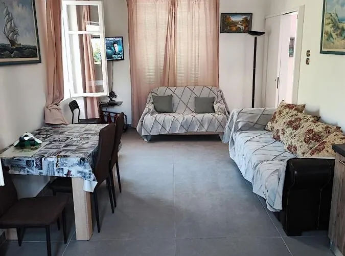 Apartament ευχάριστο σπίτι στο κέντρο της πόλης του ναυπλίου. Nauplion
